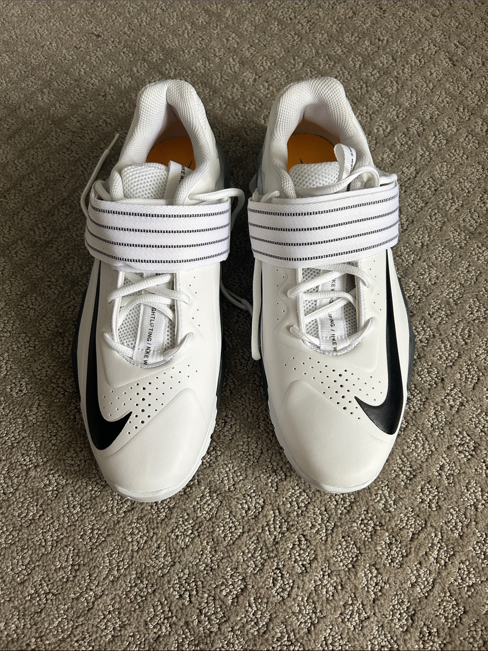 Nike Savaleos
Weightlifting Shoes